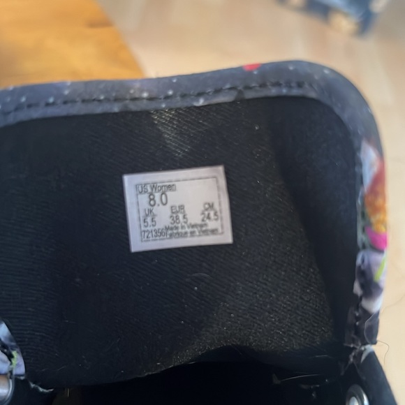 Custom Space Dog VANS - Women’s size 8 - Picture 4 of 4